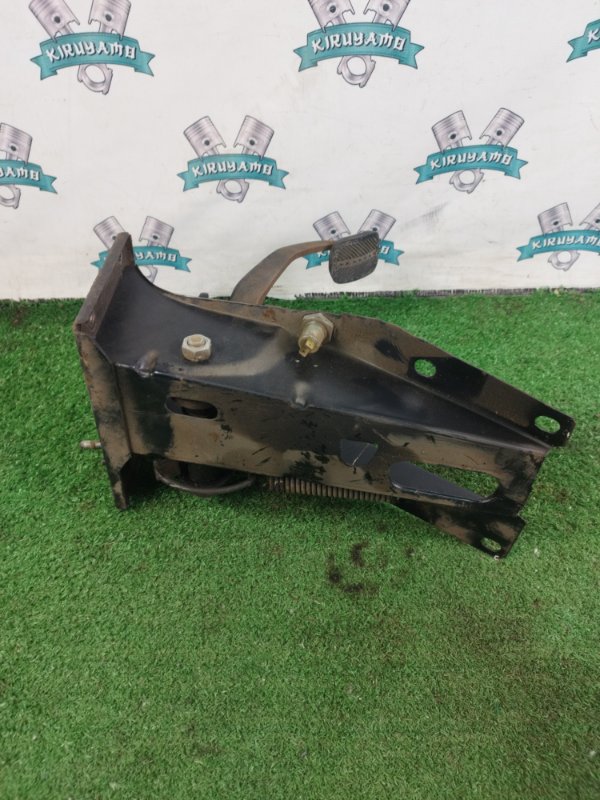 Блок педалей лада 2106 1996 21061