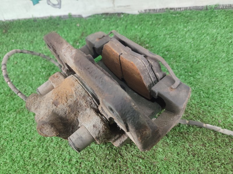 Суппорт тормозной BMW X3 2007 E83