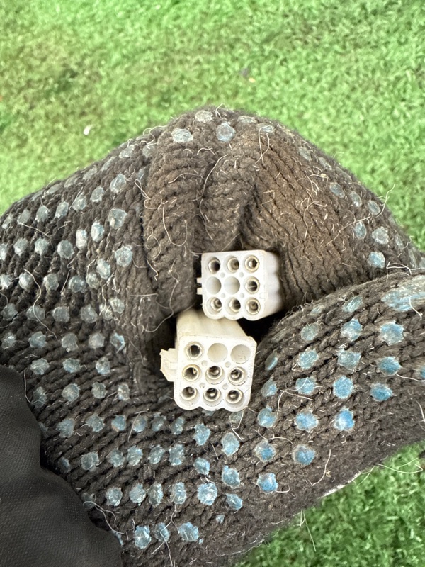 Блок управления стеклоподъемниками лада калина 2007 11193