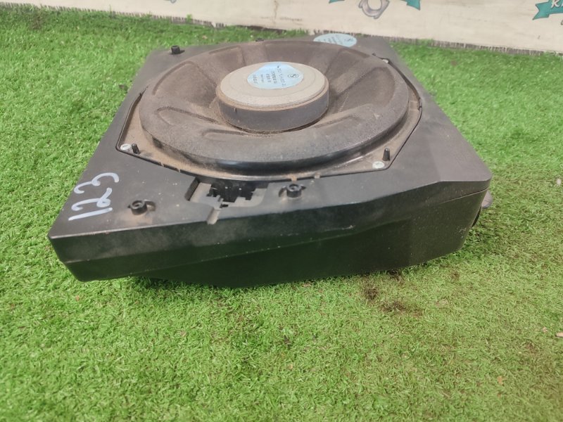 Сабвуфер BMW X3 2007 E83