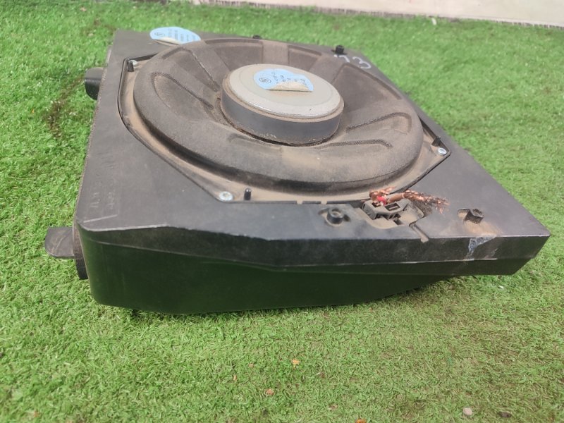 Сабвуфер BMW X3 2007 E83