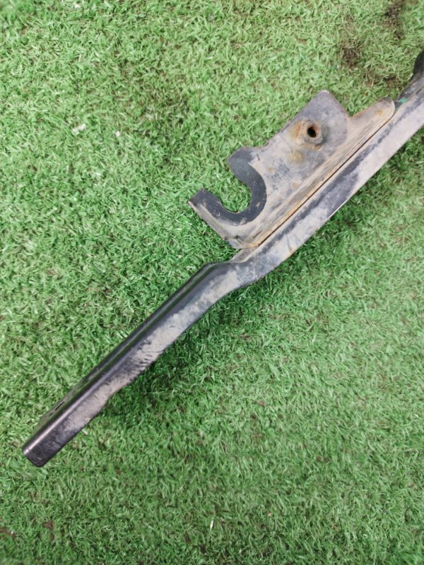 Планка радиатора LADA Priora