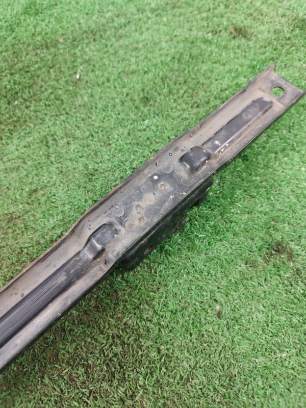 Планка радиатора LADA Priora