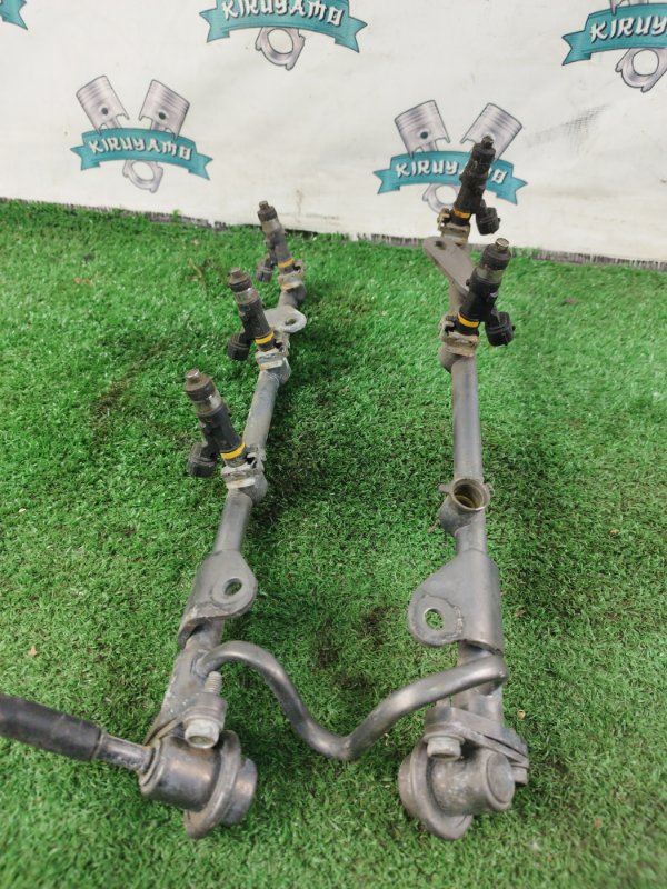 Топливная рейка Nissan Murano 2005 Z50