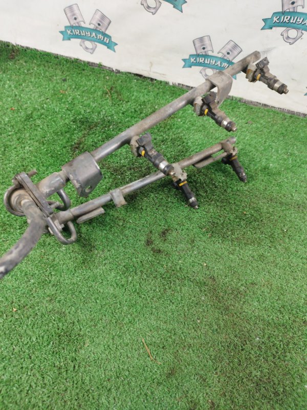 Топливная рейка Nissan Murano 2005 Z50