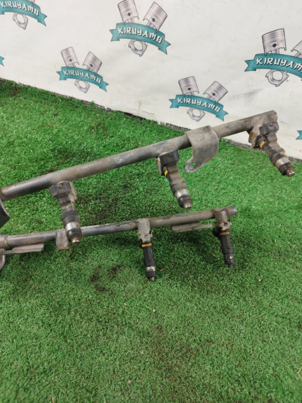 Топливная рейка Nissan Murano 2005 Z50