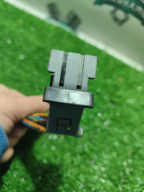 Фишка разъем BMW X3 2007 E83