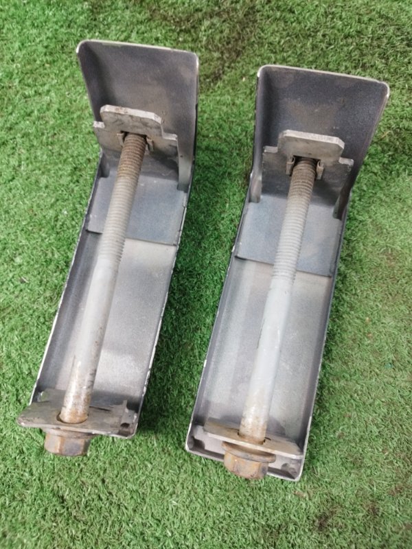 Клык бампера Mercedes-Benz G-Class 2013 W463