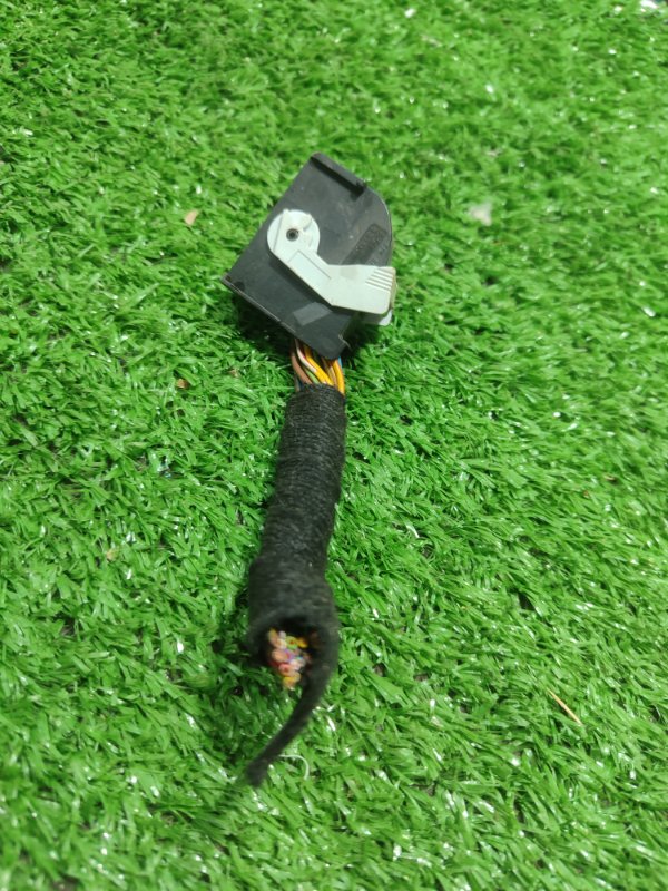 Фишка разъем BMW X3 2007 E83