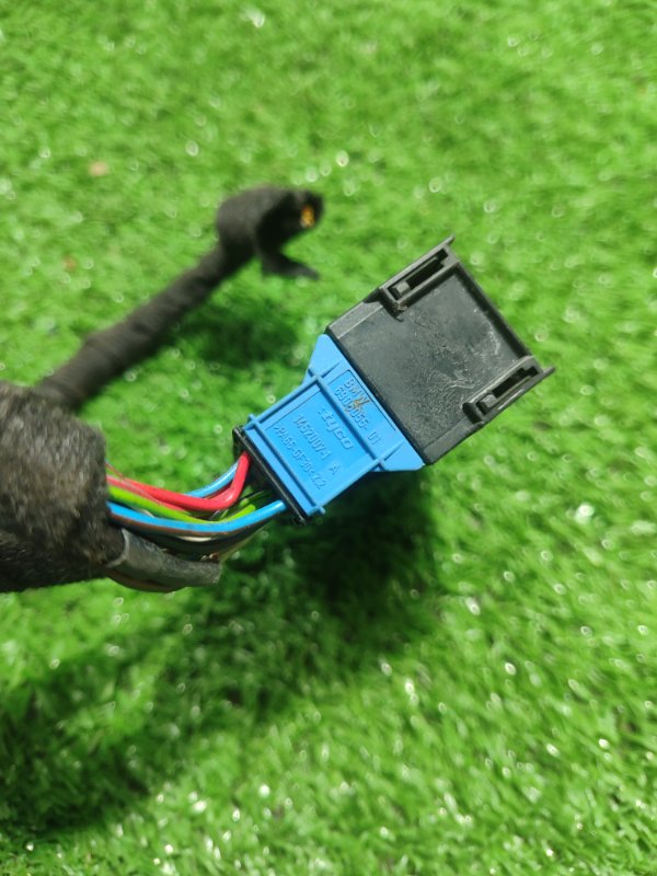 Фишка разъем BMW X3 2007 E83