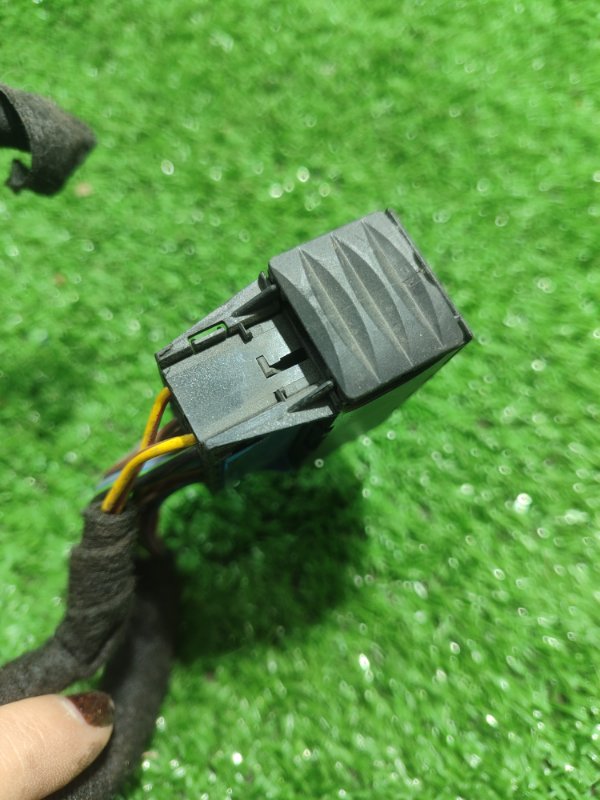 Фишка разъем BMW X3 2007 E83