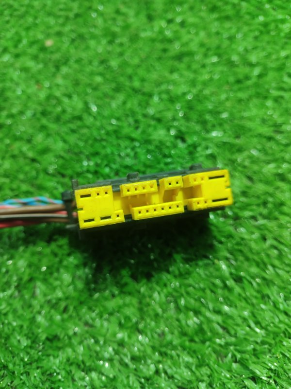 Фишка разъем BMW X3 2007 E83