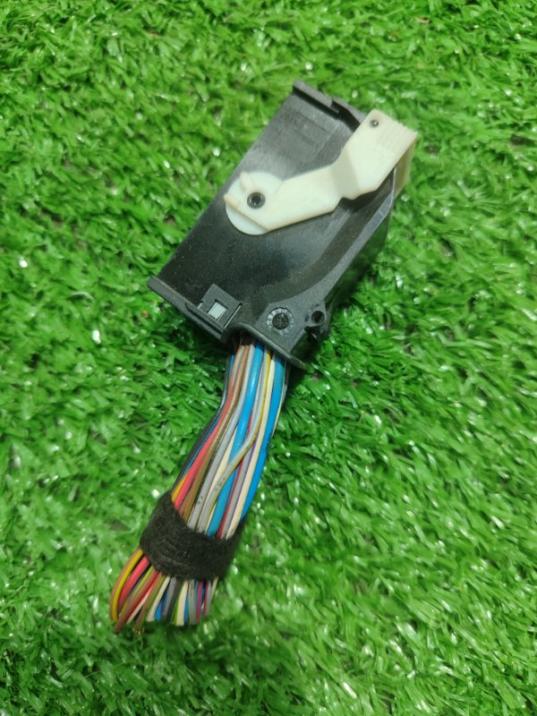 Фишка разъем BMW X3 2007 E83