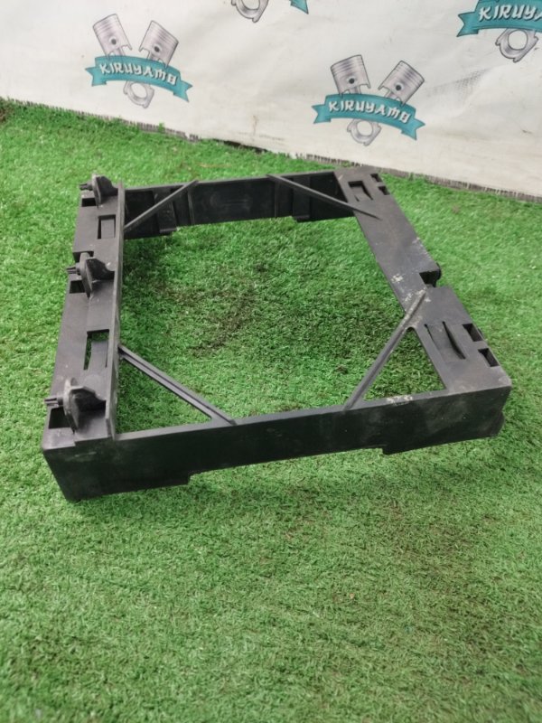 Рамка радиатора Mercedes-Benz G-Class 2013 W463