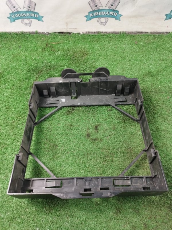 Рамка радиатора Mercedes-Benz G-Class 2013 W463