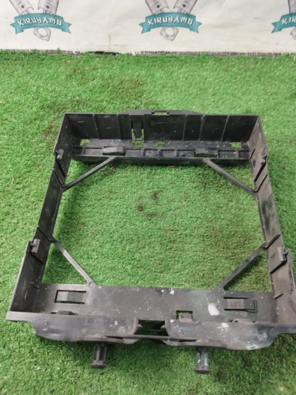 Рамка радиатора Mercedes-Benz G-Class 2013 W463