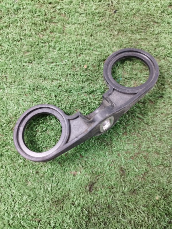 Крепление радиатора BMW 5