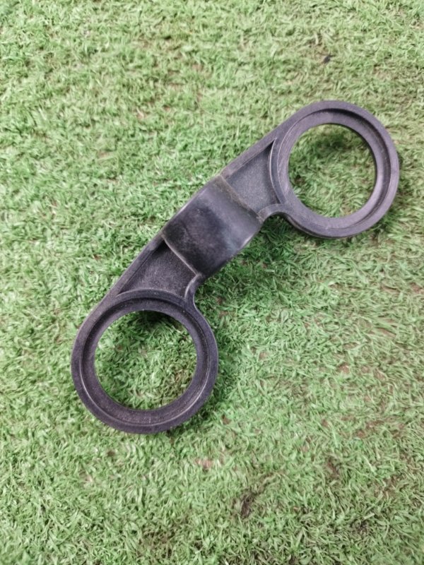 Крепление радиатора BMW 5