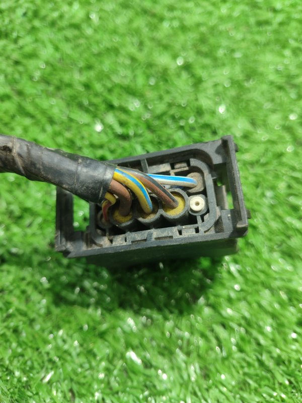 Фишка разъем BMW X3 2007 E83