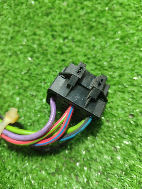 Фишка разъем BMW X3 2007 E83