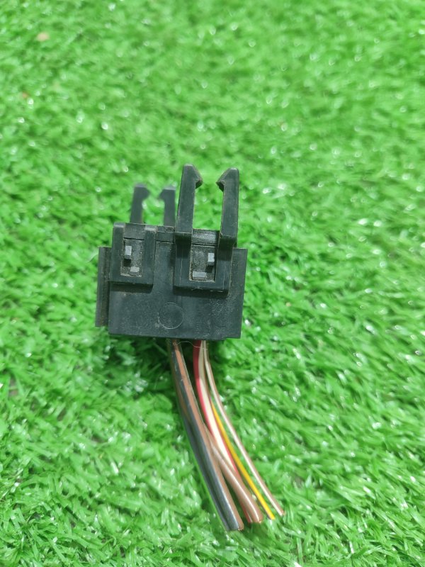 Фишка разъем BMW X3 2007 E83