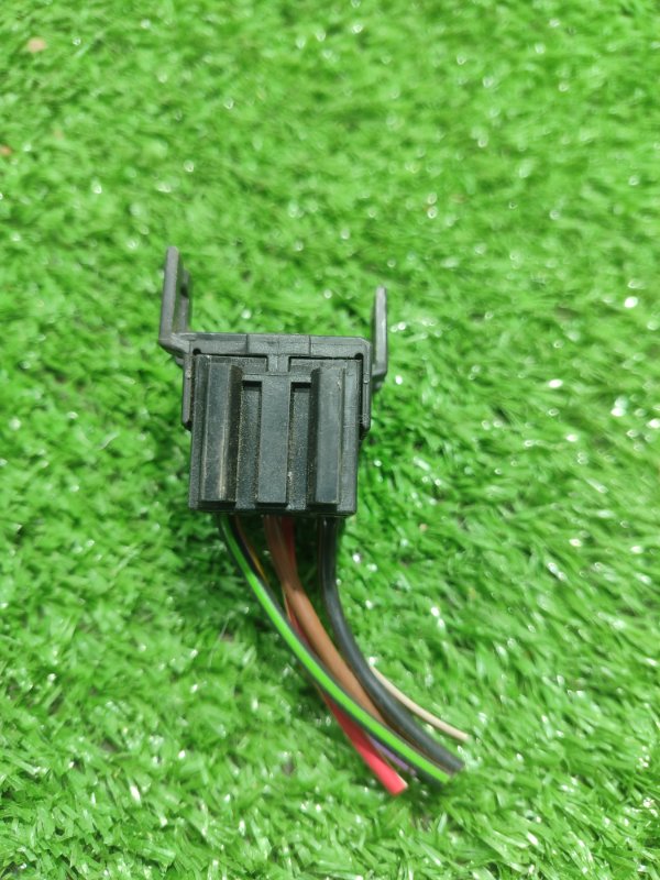 Фишка разъем BMW X3 2007 E83