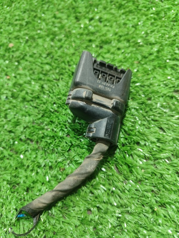 Фишка разъем BMW X3 2007 E83