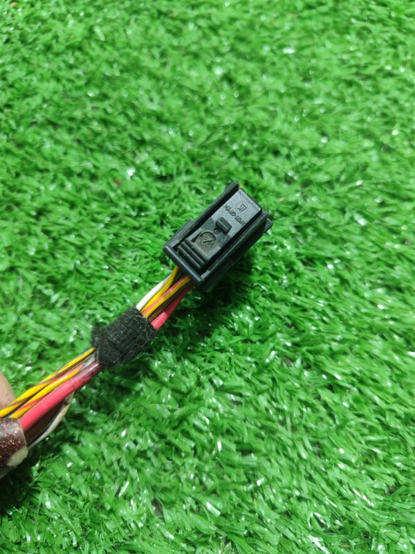 Фишка разъем BMW X3 2007 E83