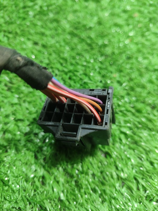 Фишка разъем BMW X3 2007 E83