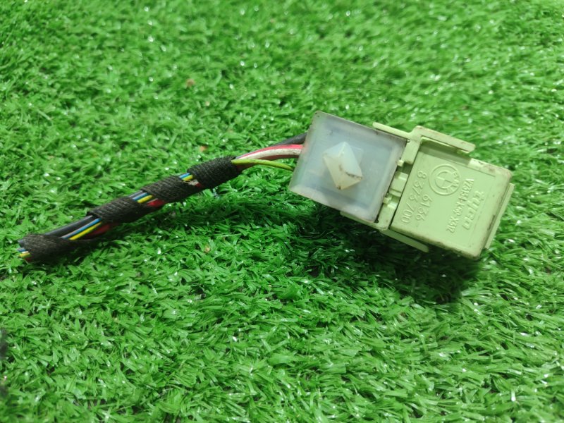 Фишка разъем BMW X3 2007 E83