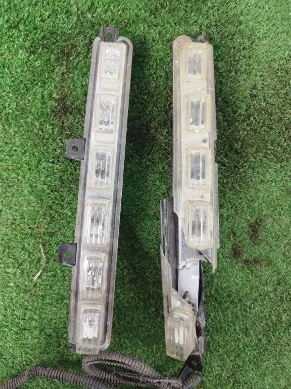 Фара противотуманная Mercedes-Benz G-Class 2013 W463