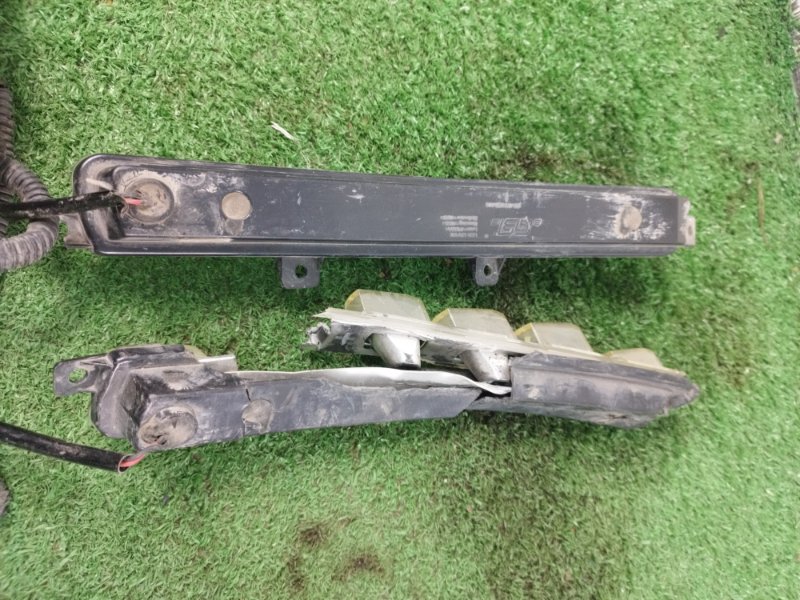 Фара противотуманная Mercedes-Benz G-Class 2013 W463