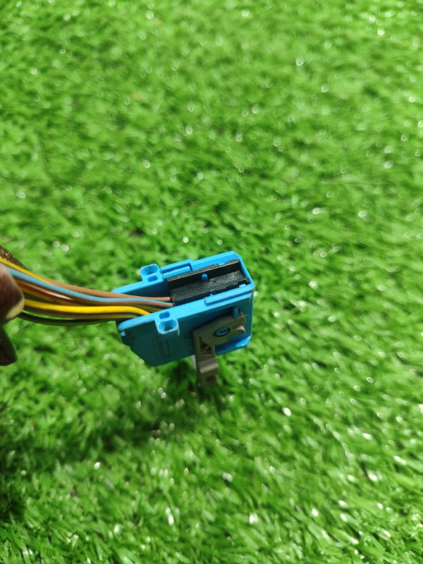 Фишка разъем BMW X3 2007 E83