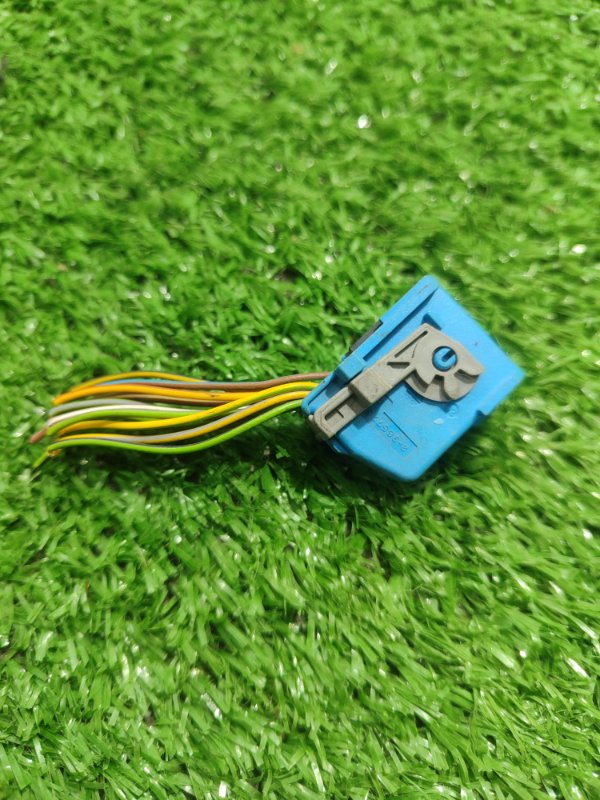 Фишка разъем BMW X3 2007 E83