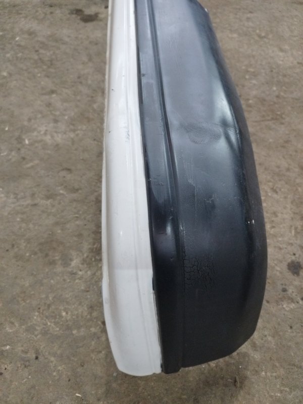 Бампер Toyota Carina 1989 st170