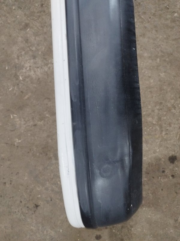 Бампер Toyota Carina 1989 st170