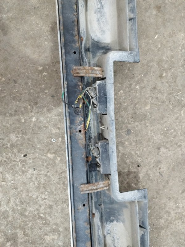 Бампер Toyota Carina 1989 st170