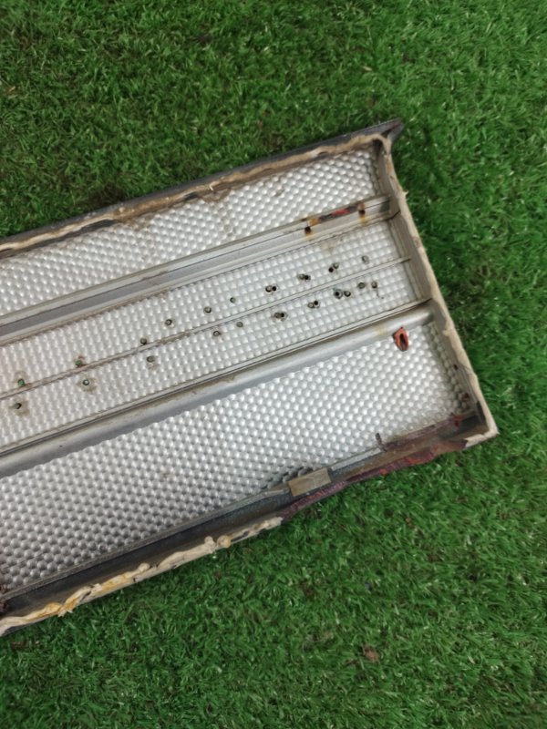 Накладка крышки багажника Toyota Carina 1989 st170