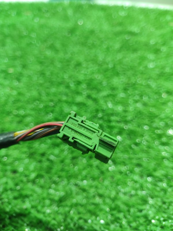 Фишка разъем BMW X3 2007 E83