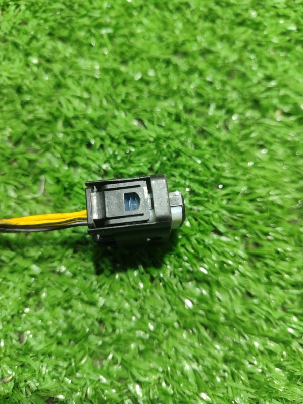 Фишка разъем BMW X3 2007 E83