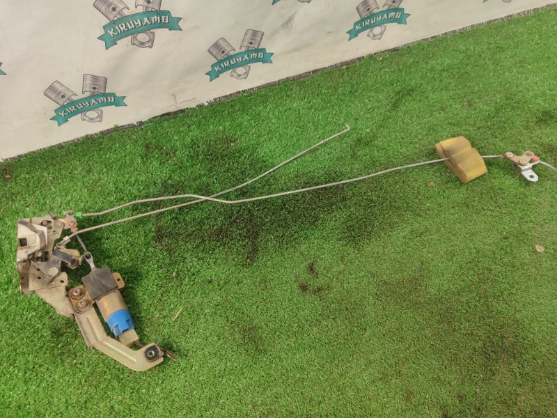 Замок боковой двери Toyota Carina 1989 st170