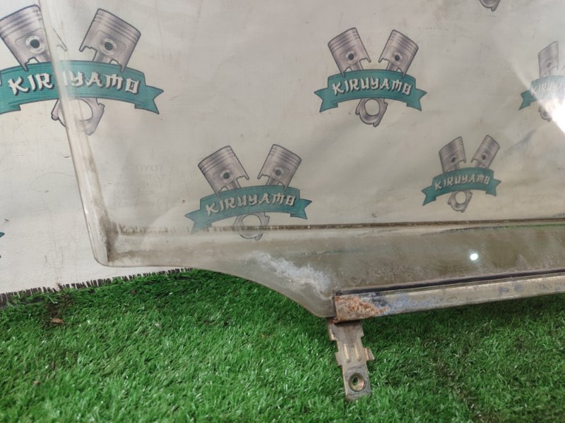 Стекло двери Toyota Carina 1989 st170