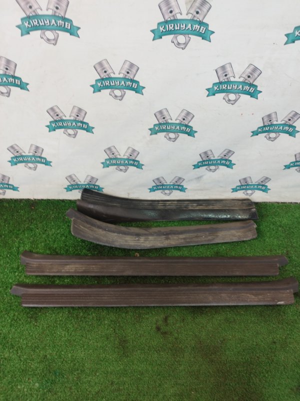 Накладка на порог салона Toyota Carina 1989 st170