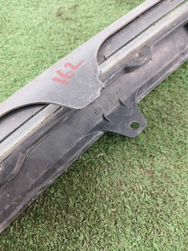 Решетка радиатора Toyota Carina 1989 st170