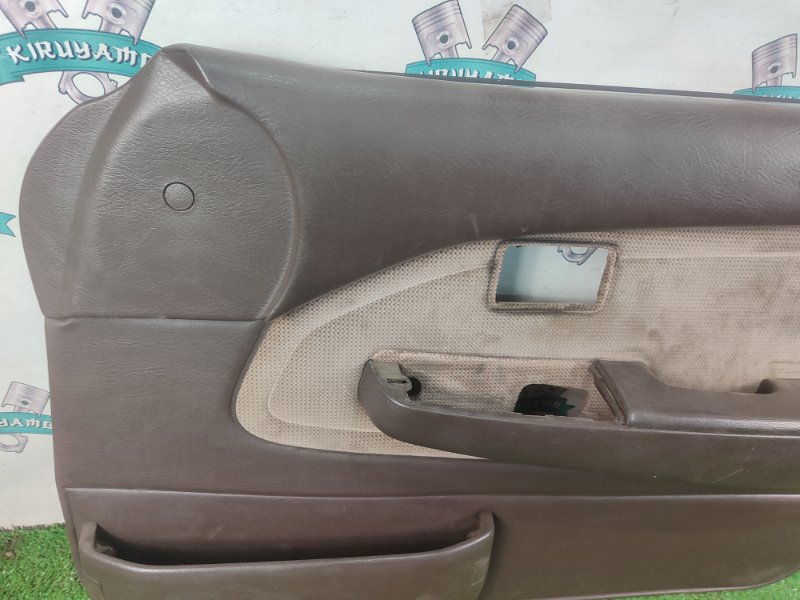 Накладка двери Toyota Carina 1989 st170