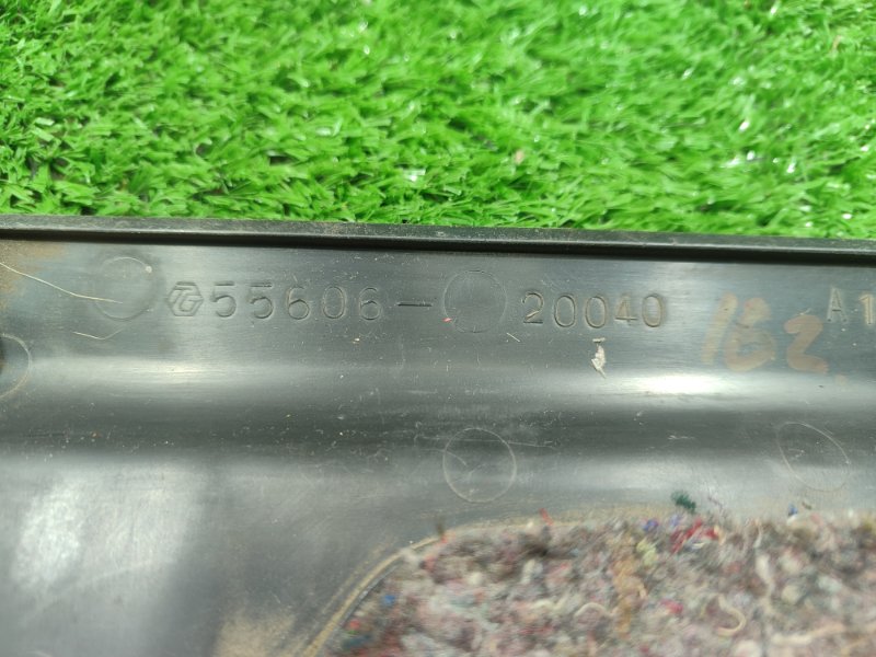 Бардачок Toyota Carina 1989 st170