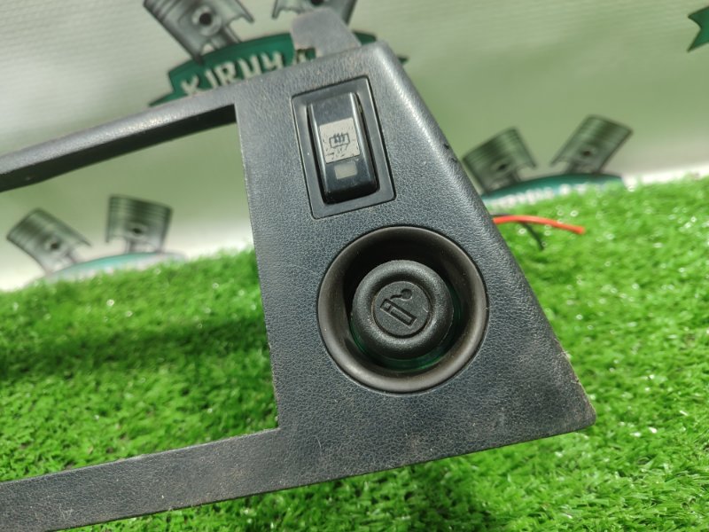 Рамка магнитолы Toyota Carina 1989 st170