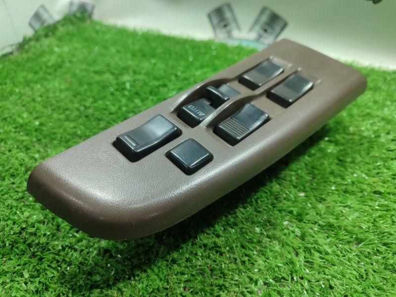 Блок управления стеклоподъемниками Toyota Carina 1989 st170