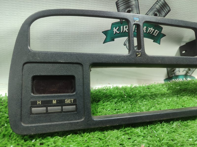 Накладка на торпедо Toyota Carina 1989 st170