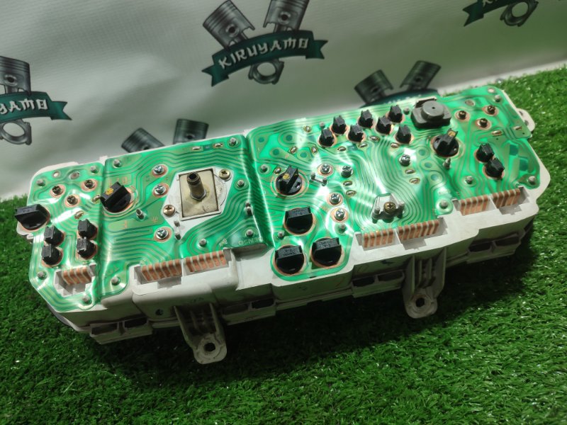 Панель приборов Toyota Carina 1989 st170